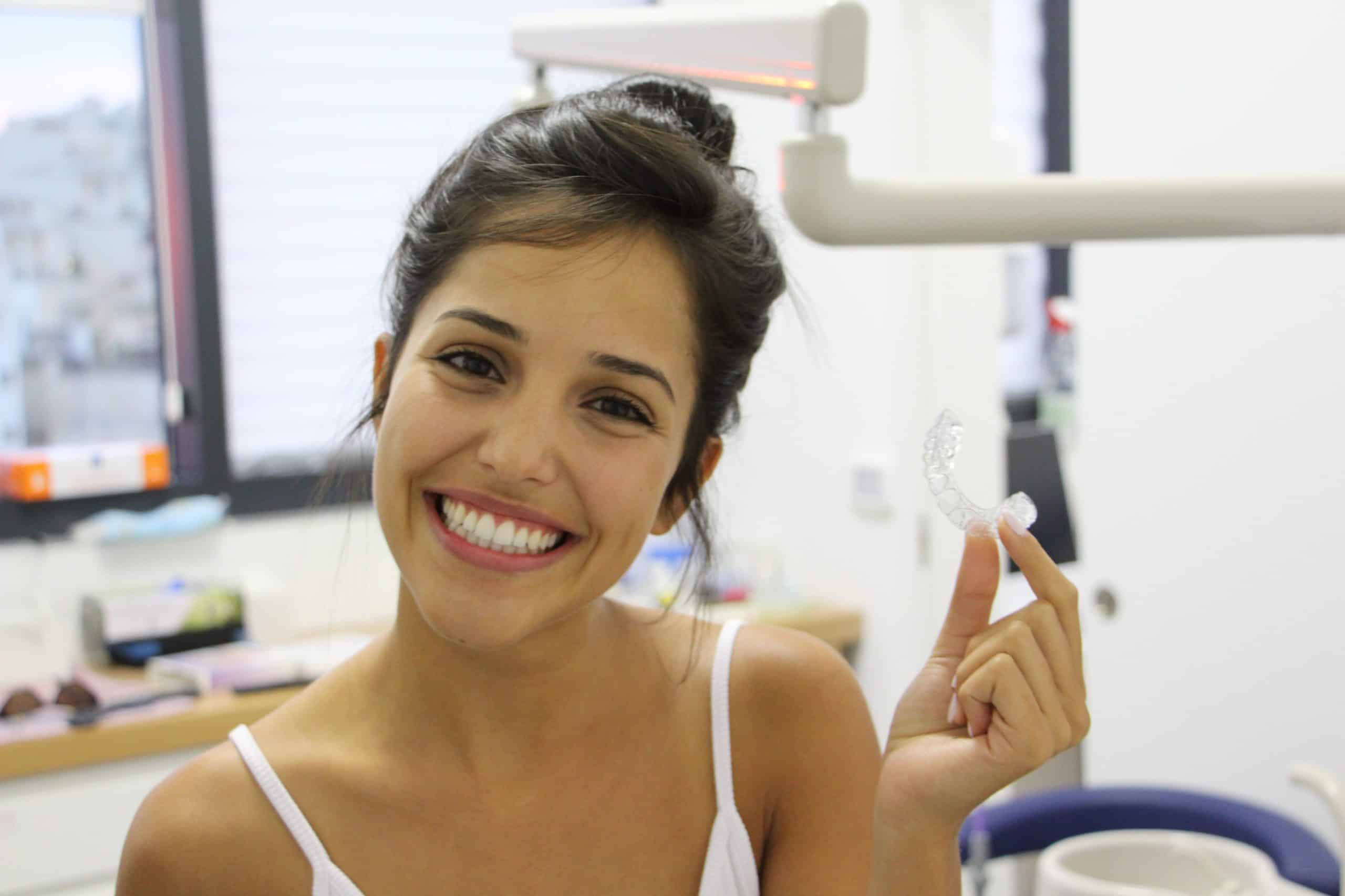 יישור שיניים למבוגרים אינויזליין Invisalign